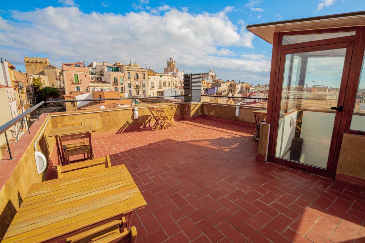 Apartamento 3 En La Muralla Romana Junto A La Catedral Tarragona Buitenkant foto
